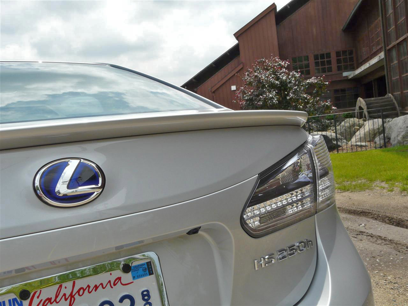 Illustration for article titled 2010 Lexus HS 250h: First Drive